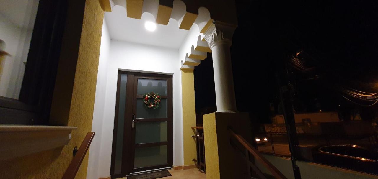 Yellow House Sibiu Ngoại thất bức ảnh